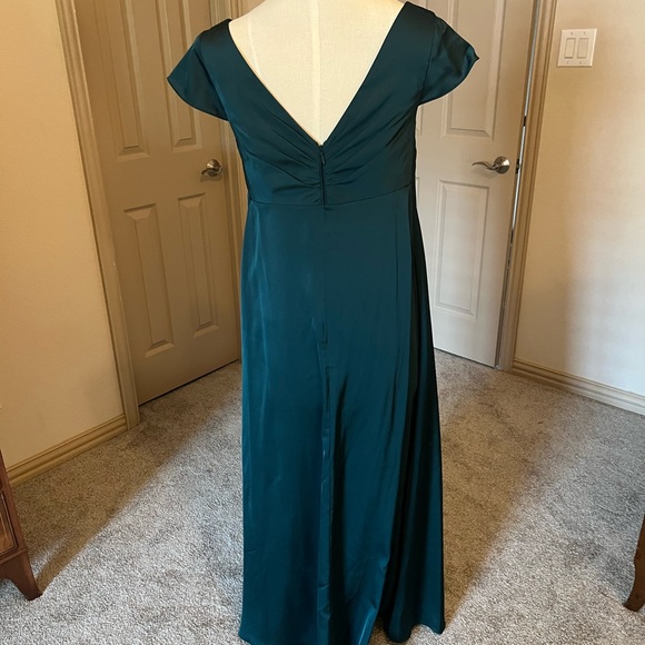 Maternity Bridesmaid! Azazie Allessia - Aline Pleated Stretch Satin PineSize A14 - Picture 4 of 7